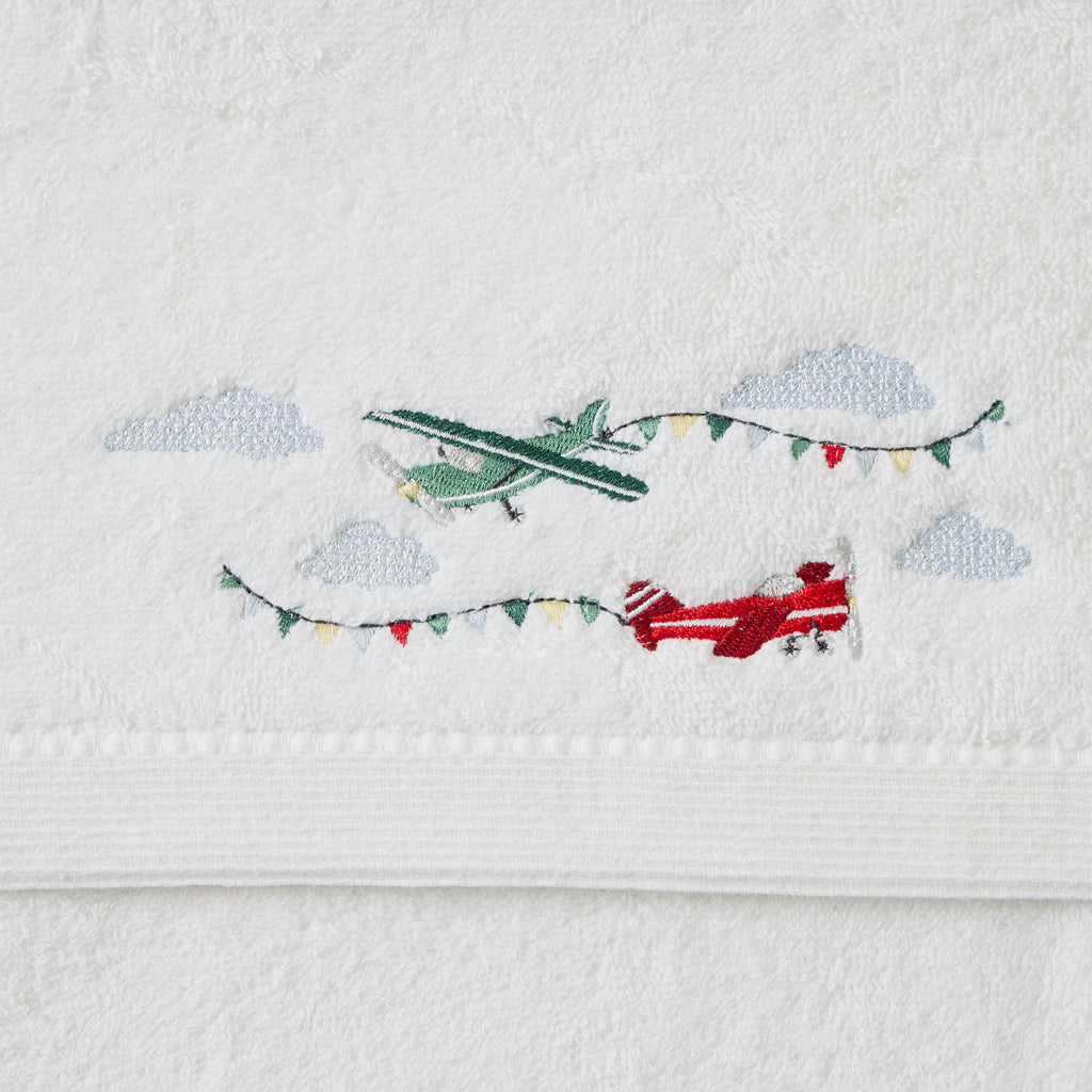 Jiggle & Giggle Flying High Bath Towel & Face Washer