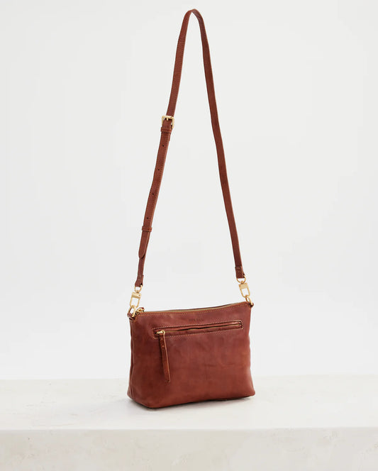 Juju & Co. Tumbled Large Essential Pouch Tan