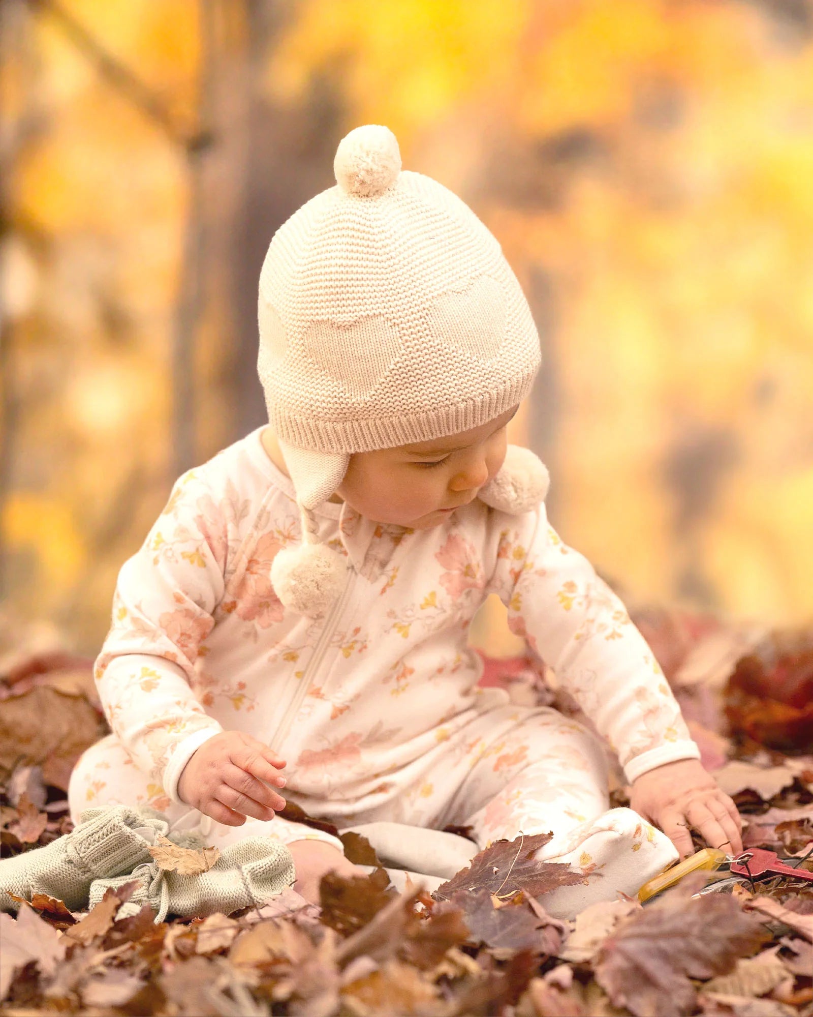 Organic Earmuff Snowy | Feather