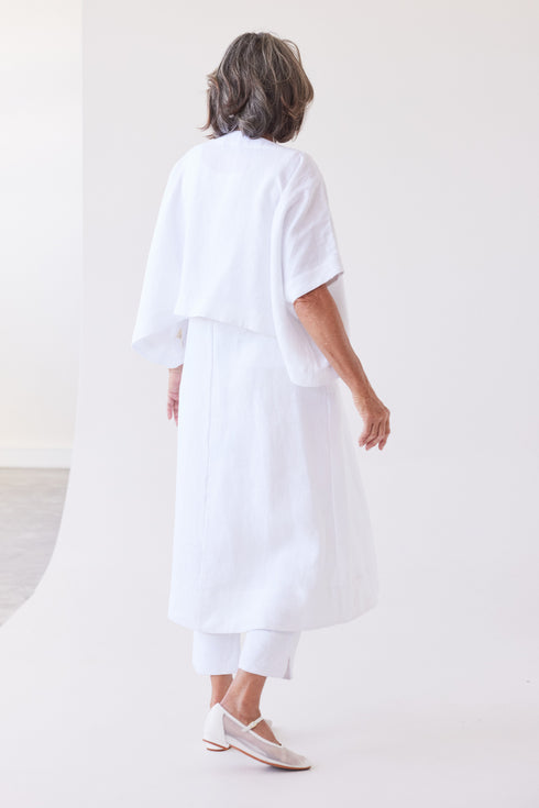 Eva's Sunday Tussie Capelet - White