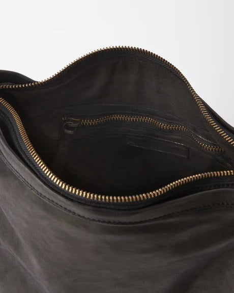 Juju & Co. Classic Slouchy- Black