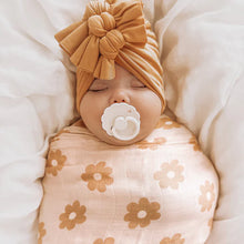 Load image into Gallery viewer, Daisy Chain Organic Muslin Wrap Swaddle
