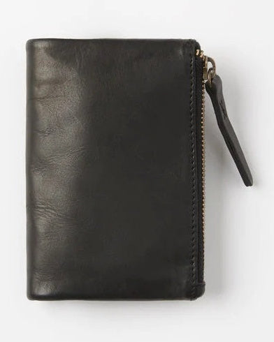 Juju & Co. Small Capri Wallet- Black