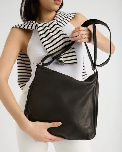 Juju & Co. Classic Slouchy- Black